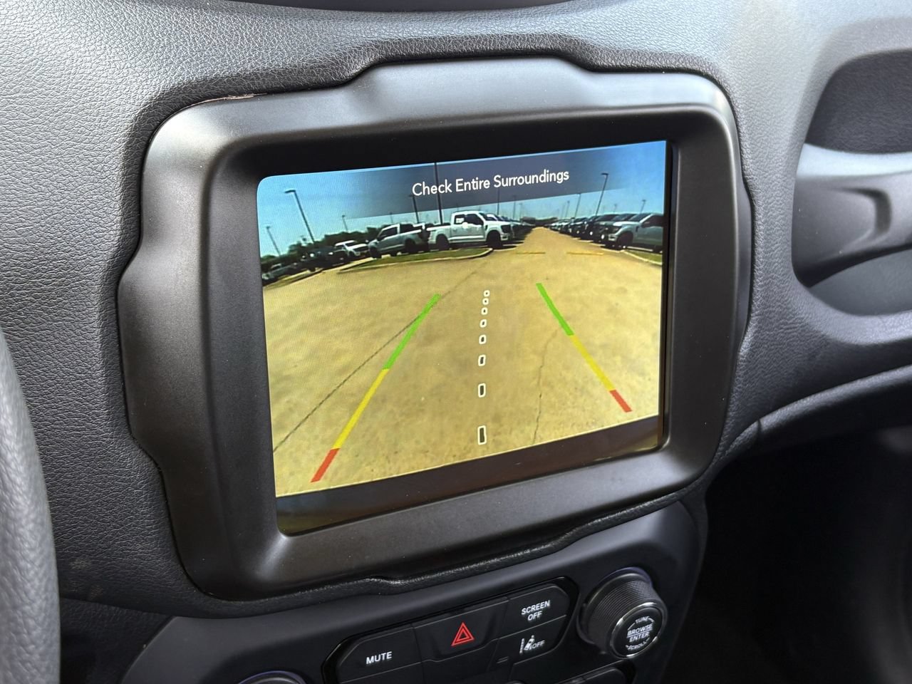 Used 2023 Jeep Renegade Latitude AWD/4WD image 21