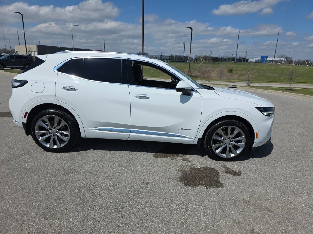 Used 2022 Buick Envision Avenir w/ Technology Package II AWD/4WD image 4