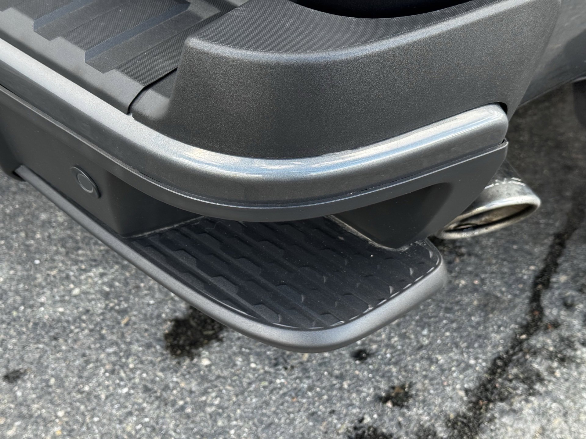 Used 2022 GMC Canyon Denali image 18