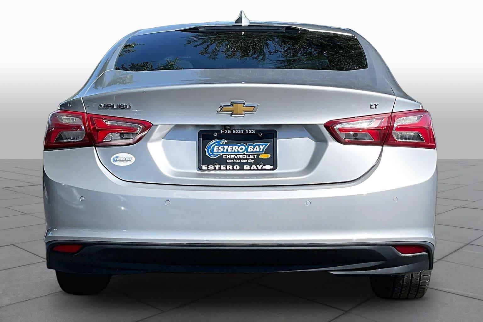Used 2021 Chevrolet Malibu LT FWD image 5