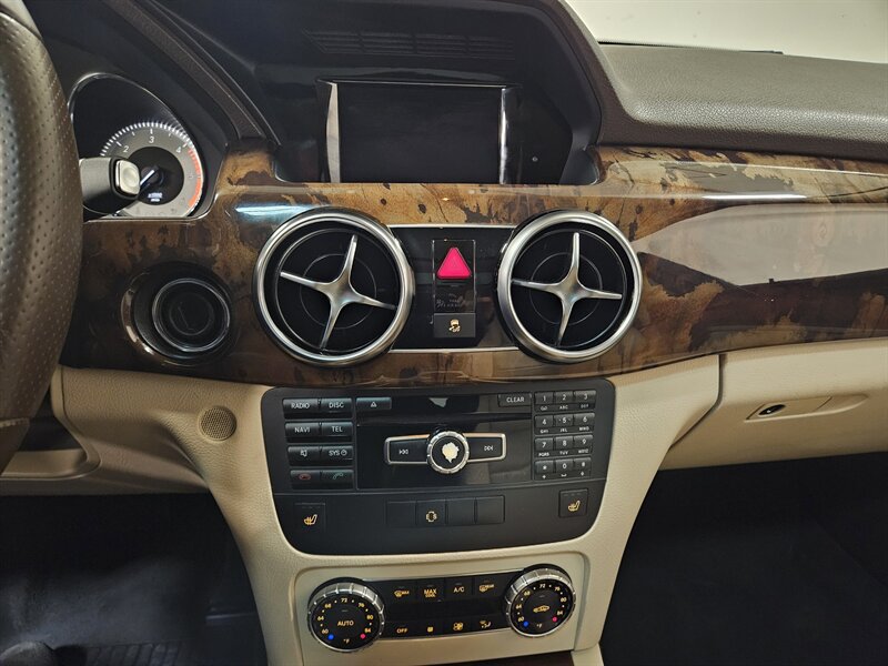 Used 2015 Mercedes-Benz GLK 250 BlueTEC 4MATIC image 33