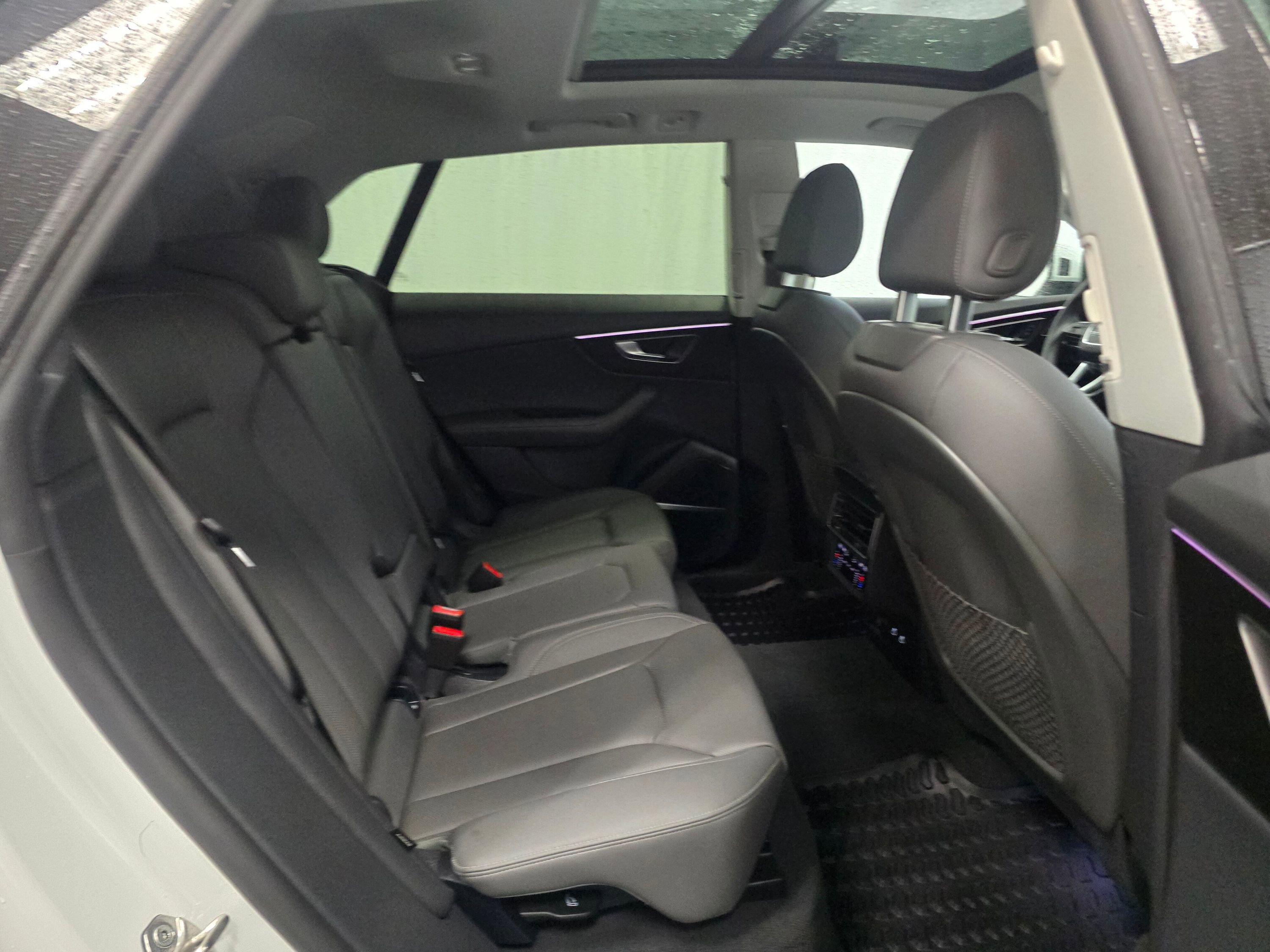 Certified 2025 Audi Q8 Premium Plus w/ Premium Plus Package image 24