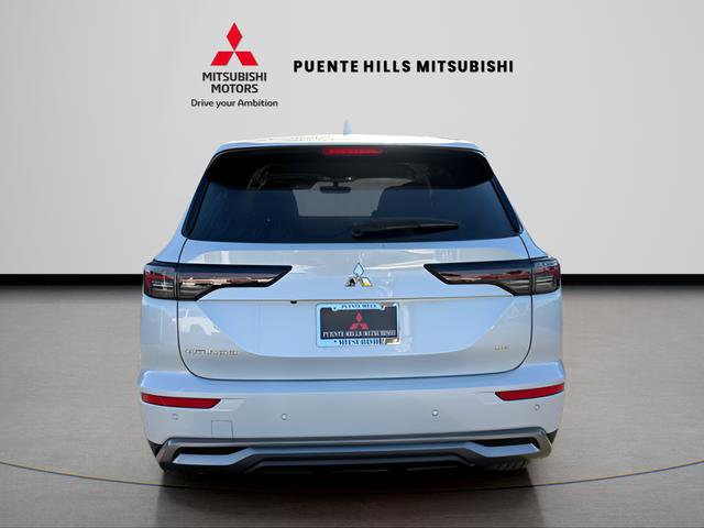 New 2026 Mitsubishi Outlander SE FWD image 6