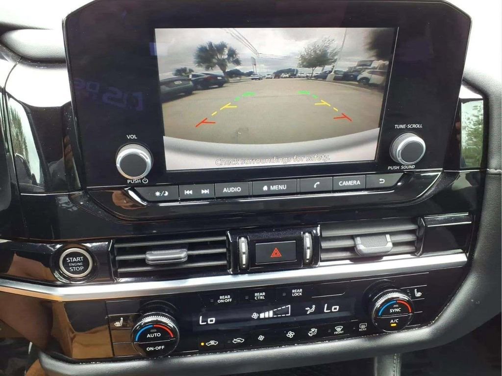 Used 2023 Nissan Pathfinder SV w/ Black Appearance Package image 15