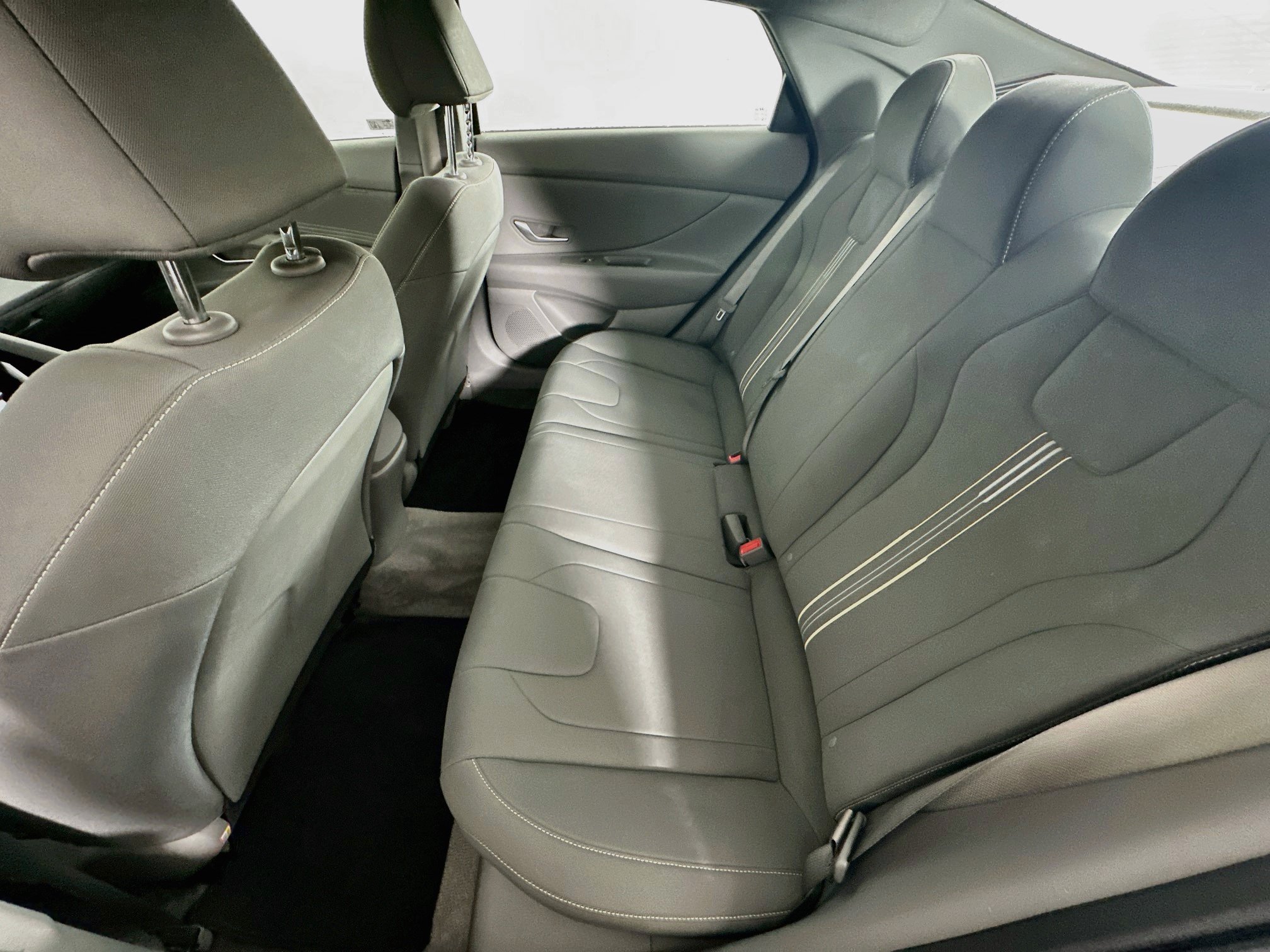 Used 2023 Hyundai Elantra SEL w/ Convenience Package FWD image 27