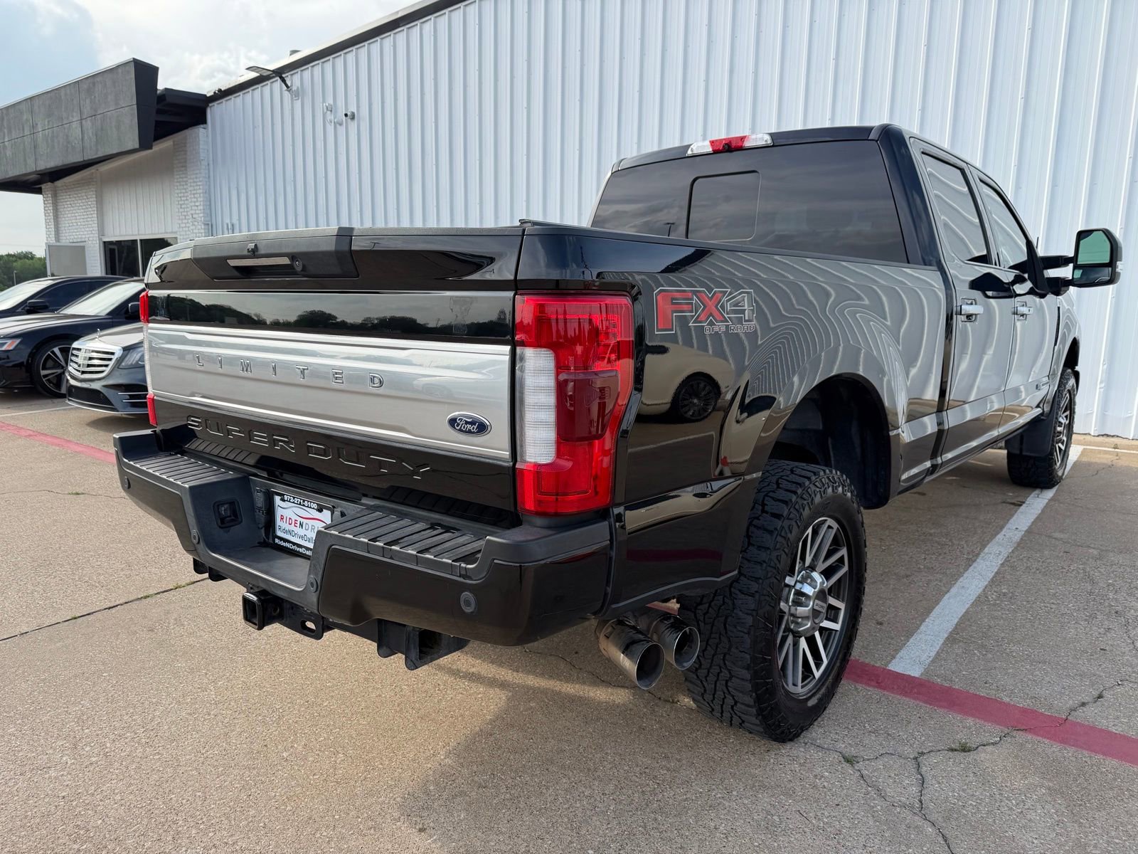 Used 2019 Ford F250 Limited w/ FX4 Off-Road Package AWD/4WD image 7
