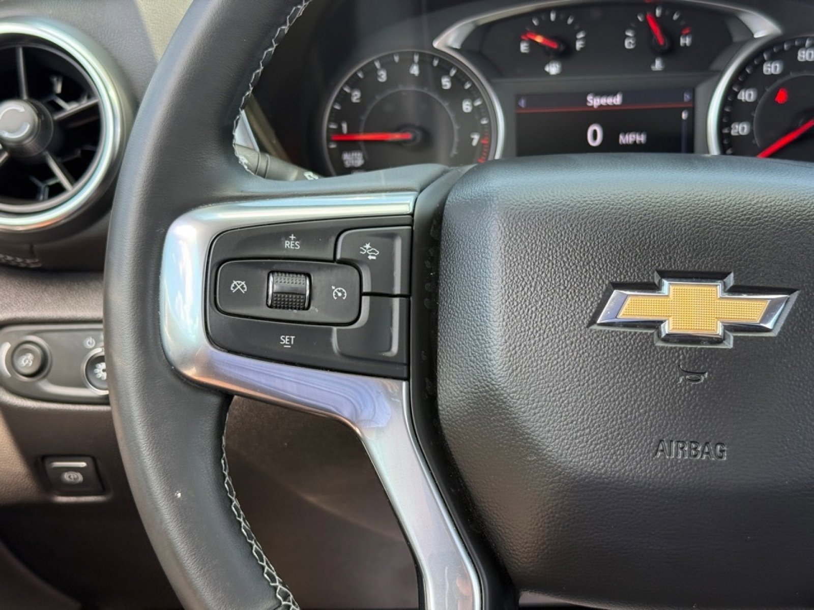 Used 2024 Chevrolet Blazer LT w/ Midnight/Sport Edition FWD image 29