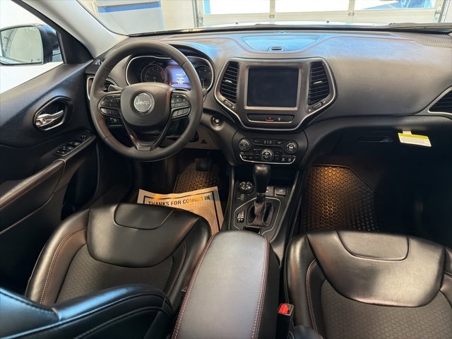 Used 2022 Jeep Cherokee Trailhawk w/ Comfort/Convenience Group image 15