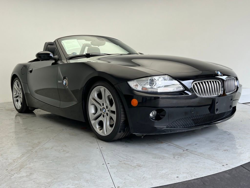 Used 2005 BMW Z4 3.0i RWD image 3
