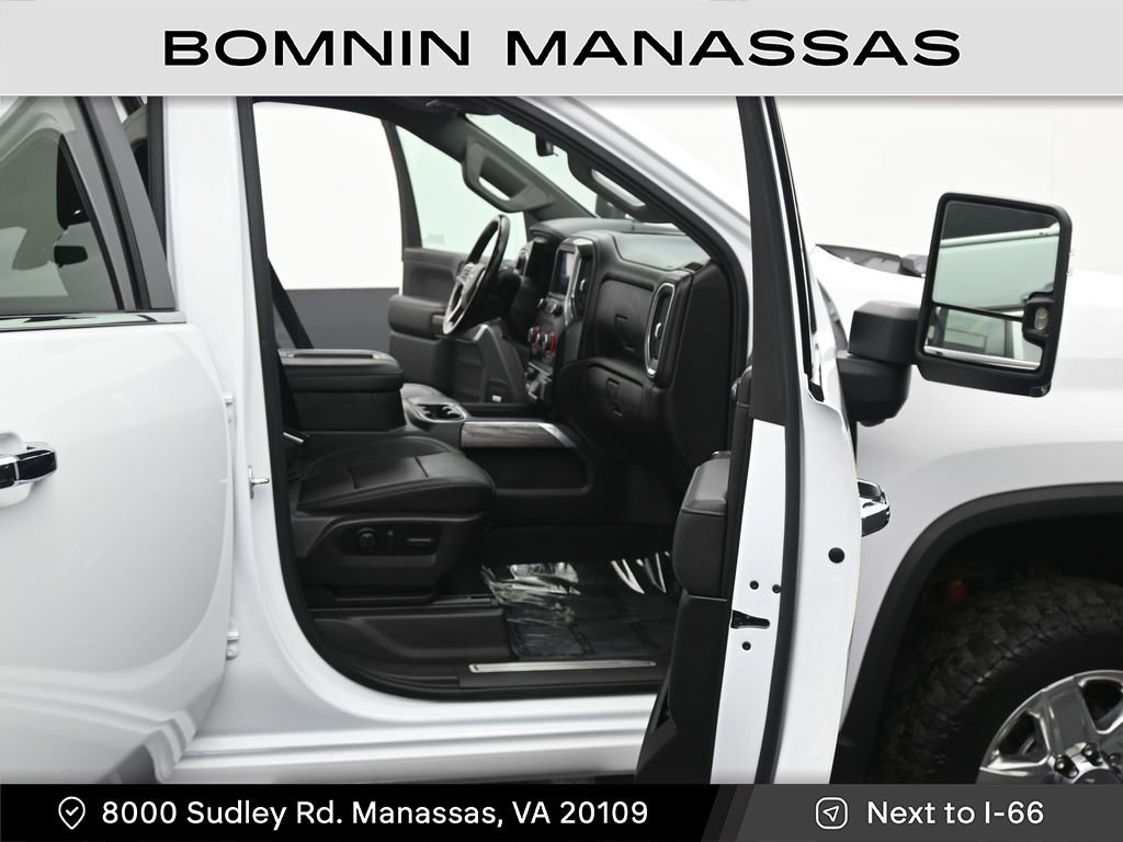 Used 2022 Chevrolet Silverado 2500 LTZ w/ LTZ Premium Package image 9