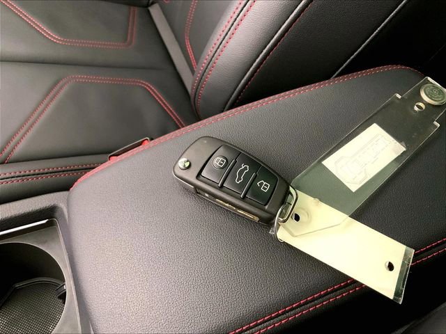 Certified 2025 Audi Q3 2.0T Premium Plus w/ Premium Plus Package image 11