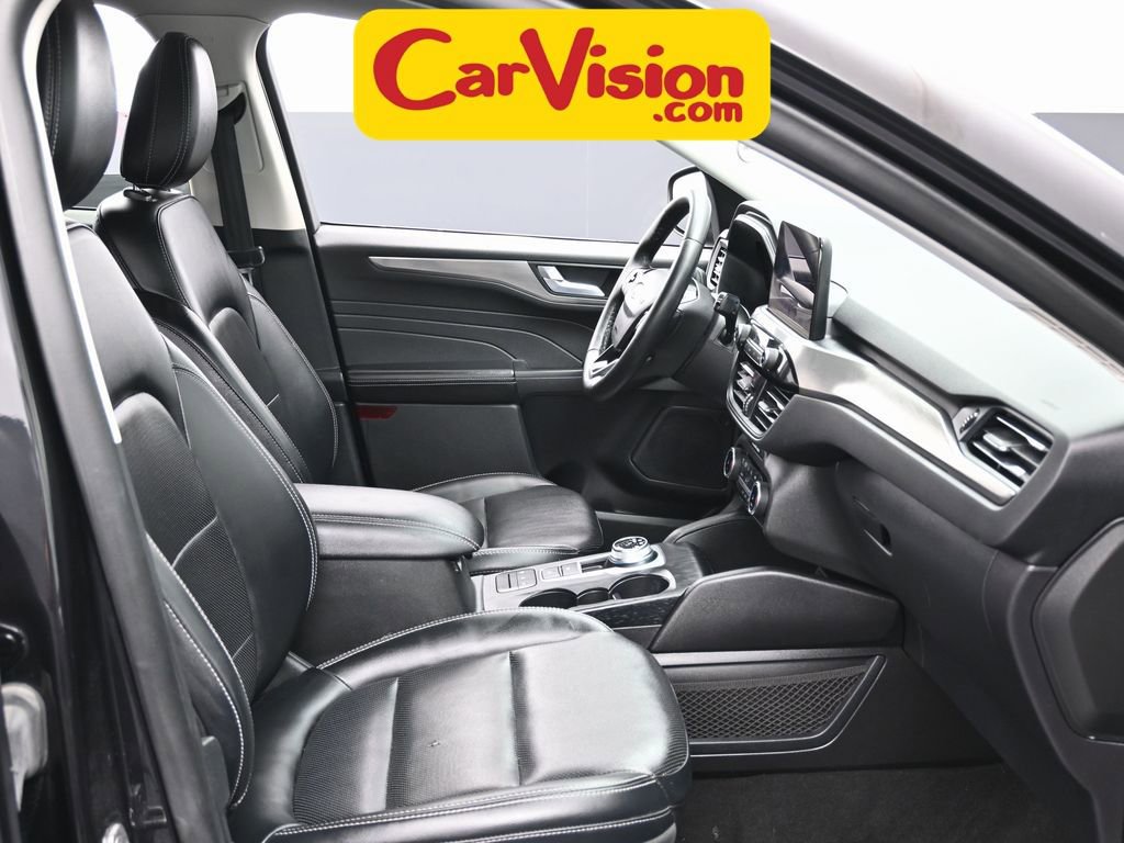 Used 2022 Ford Escape Titanium image 37