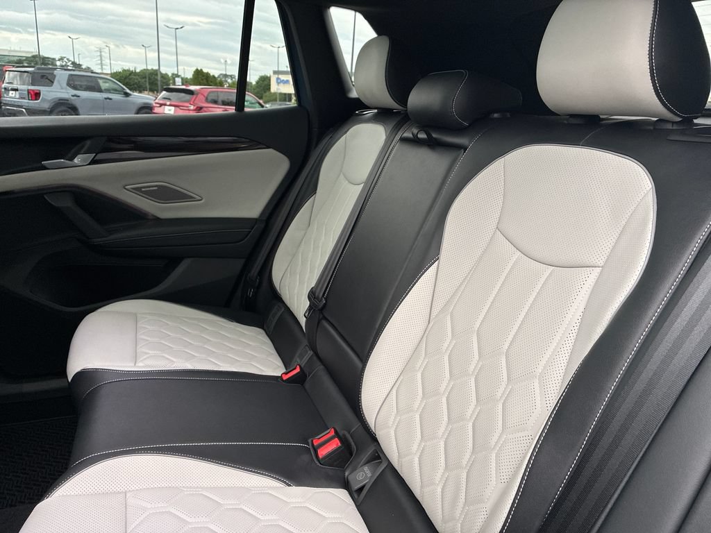 New 2026 Volkswagen Tiguan SEL R-Line AWD/4WD image 19