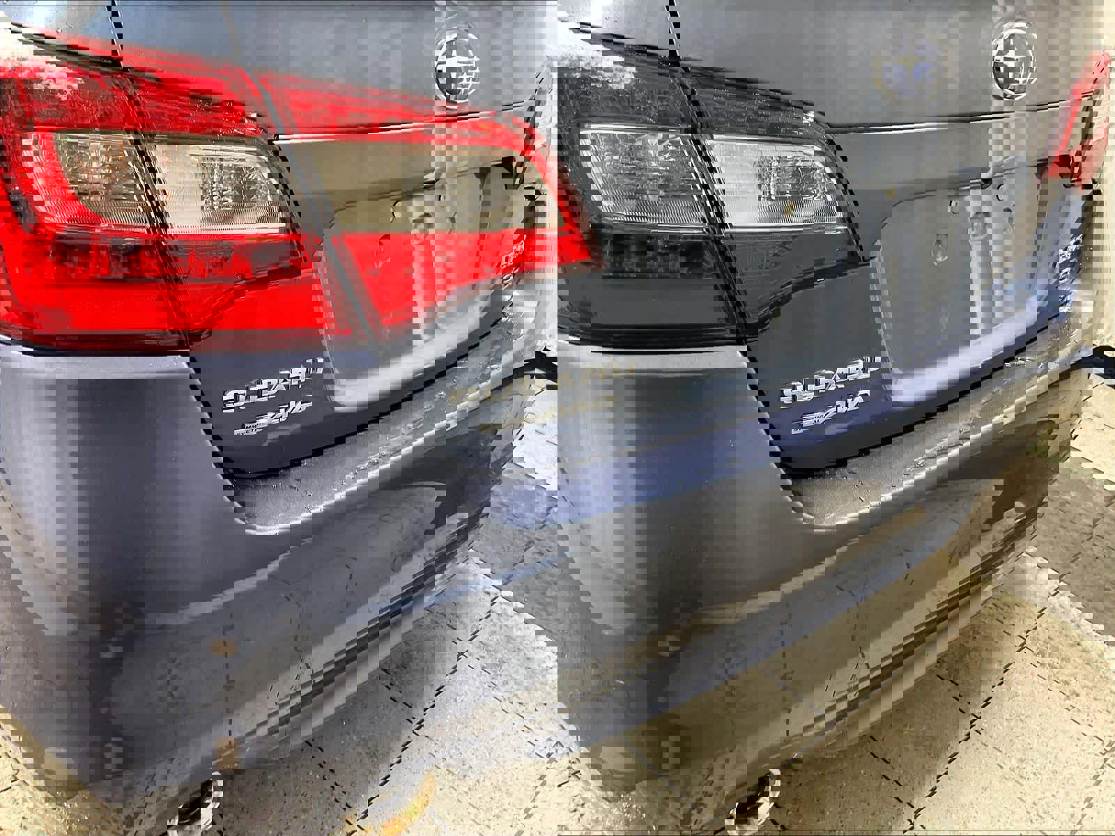 Used 2016 Subaru Legacy 3.6R Limited image 28