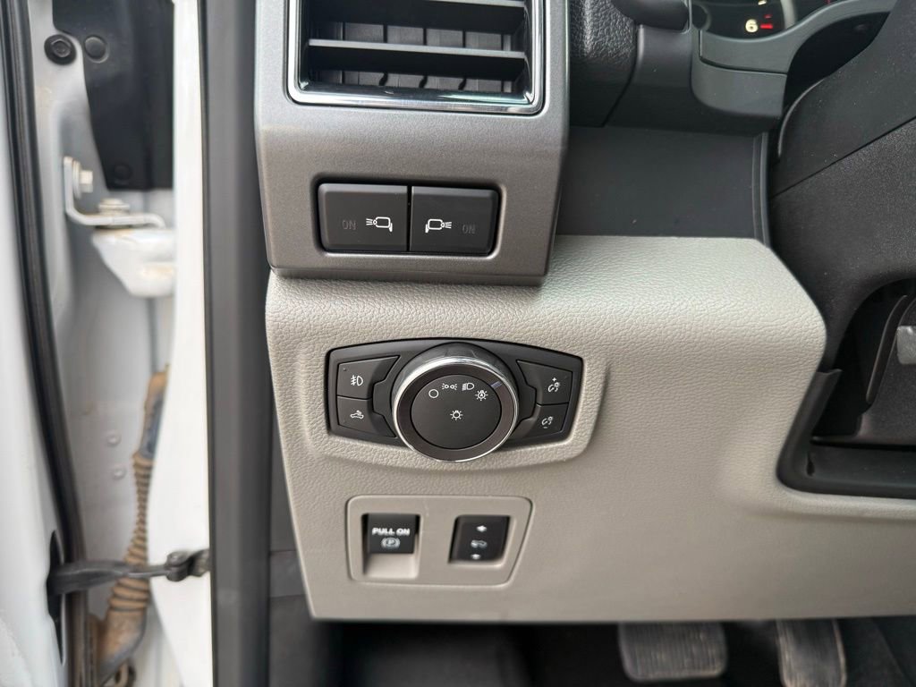 Used 2018 Ford F150 XLT w/ Equipment Group 302A Luxury image 13