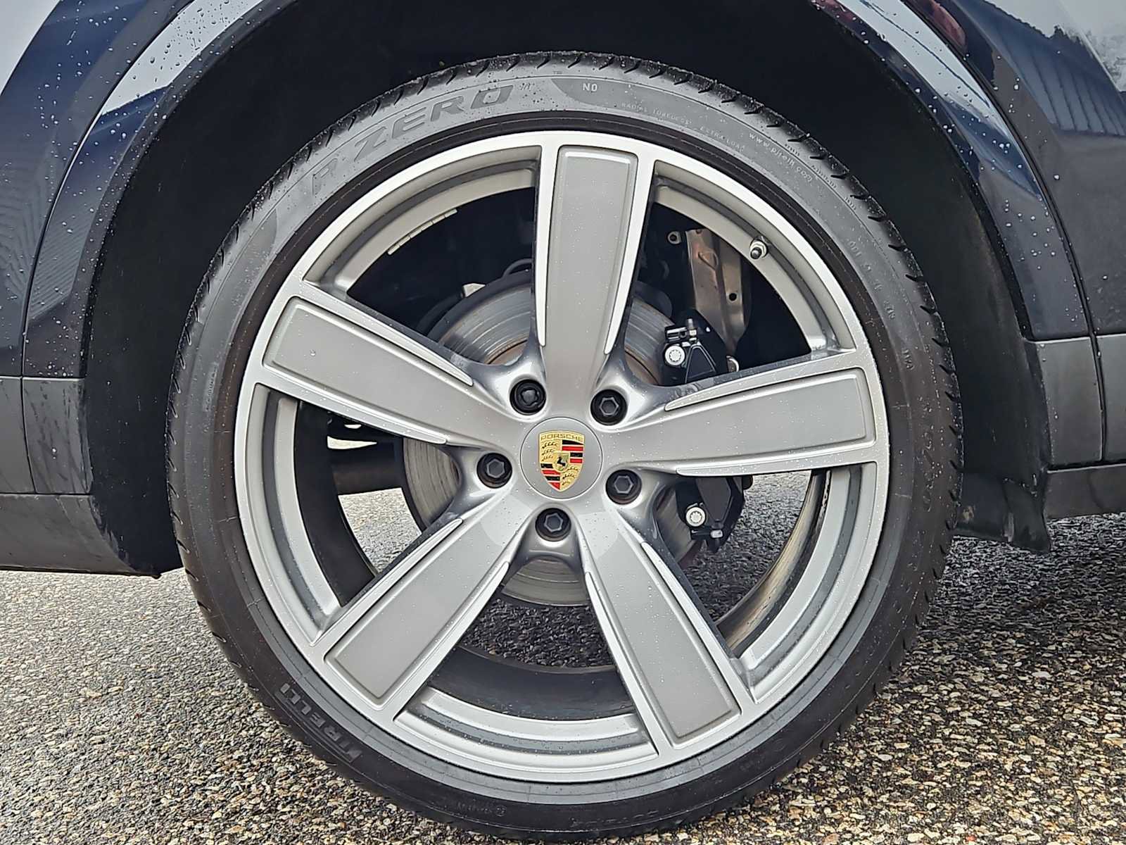 Certified 2023 Porsche Cayenne S image 8