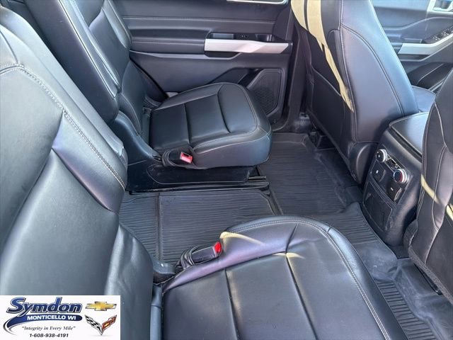 Used 2022 Ford Explorer XLT w/ Equipment Group 202A image 22