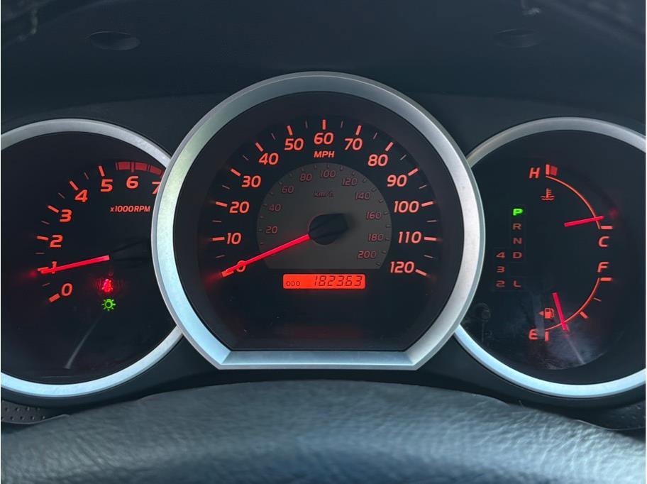 Used 2010 Toyota Tacoma 4x4 Access Cab V6 image 17