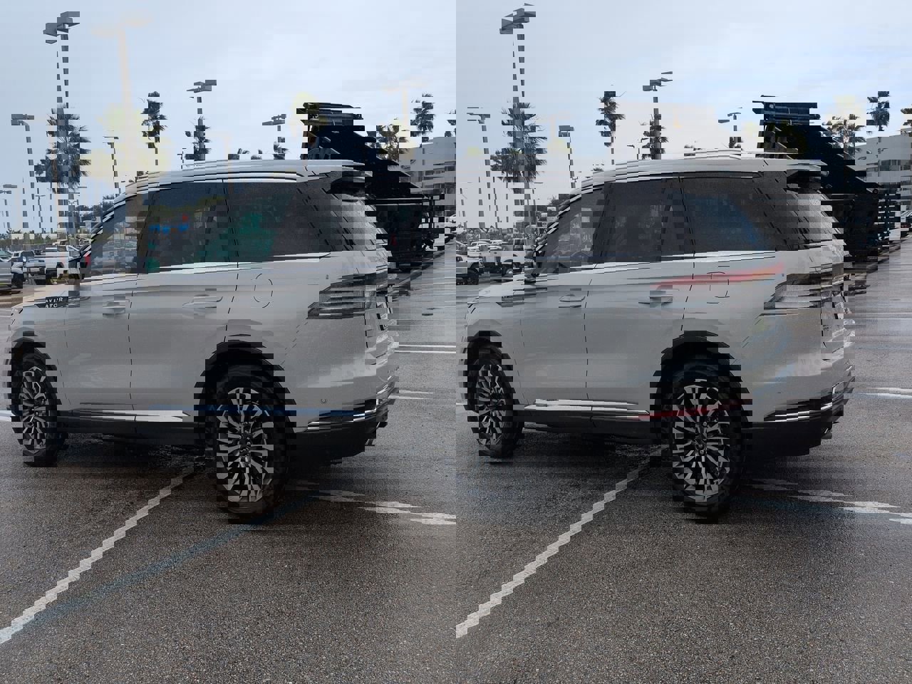 Certified 2022 Lincoln Aviator Reserve RWD image 6