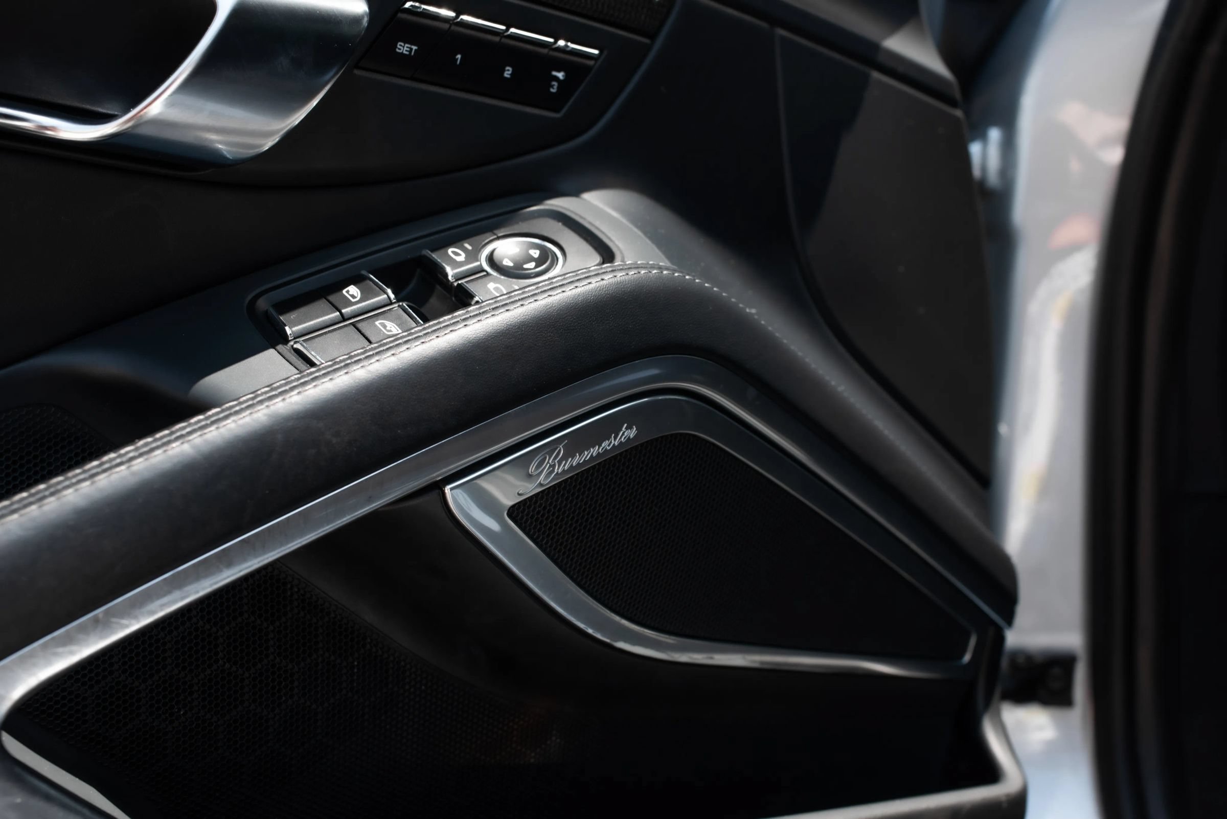 Used 2014 Porsche 911 Turbo S AWD/4WD image 19