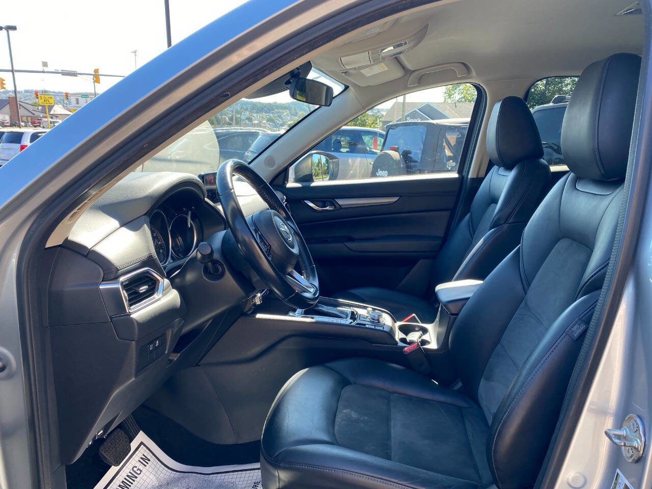 Used 2020 MAZDA CX-5 Touring image 9