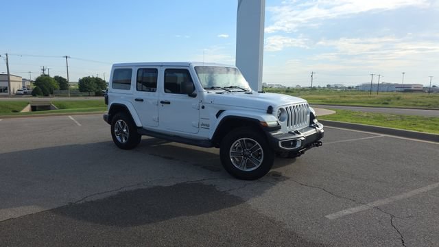 Used 2019 Jeep Wrangler Unlimited Sahara AWD/4WD image 9