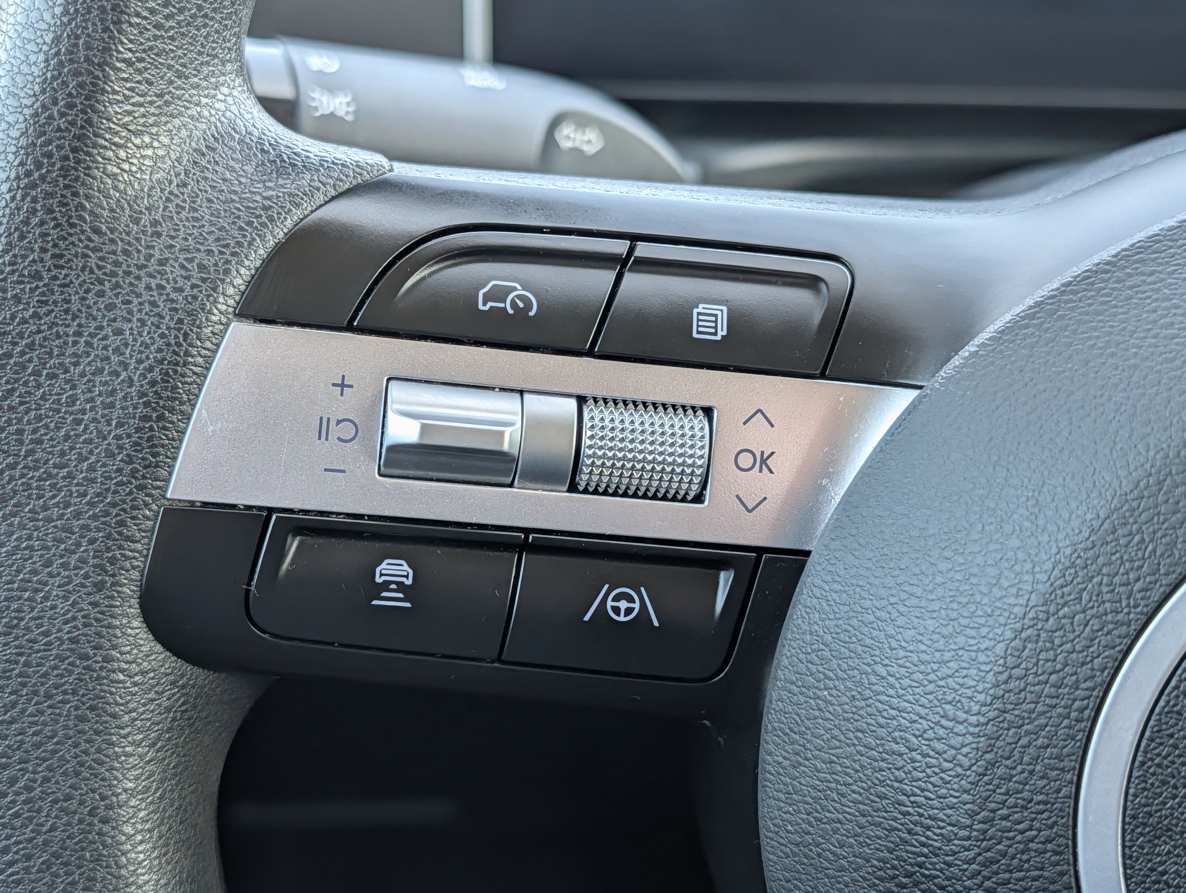 Certified 2025 Hyundai Tucson SEL image 31