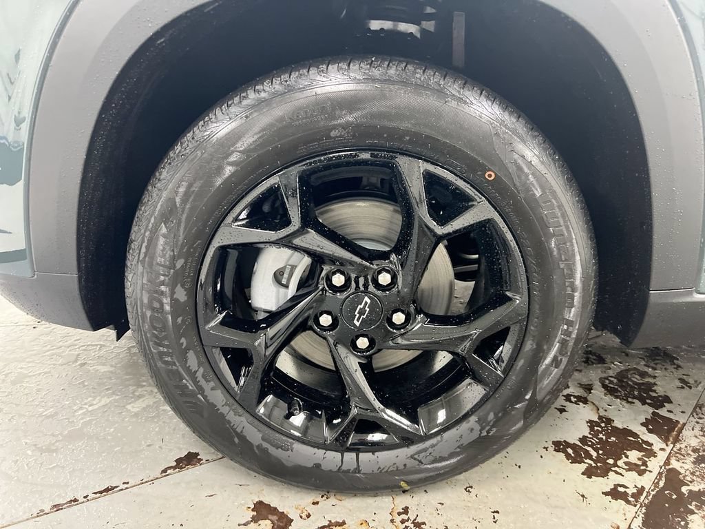 New 2026 Chevrolet Trax LT w/ Driver Confidence Package FWD image 26