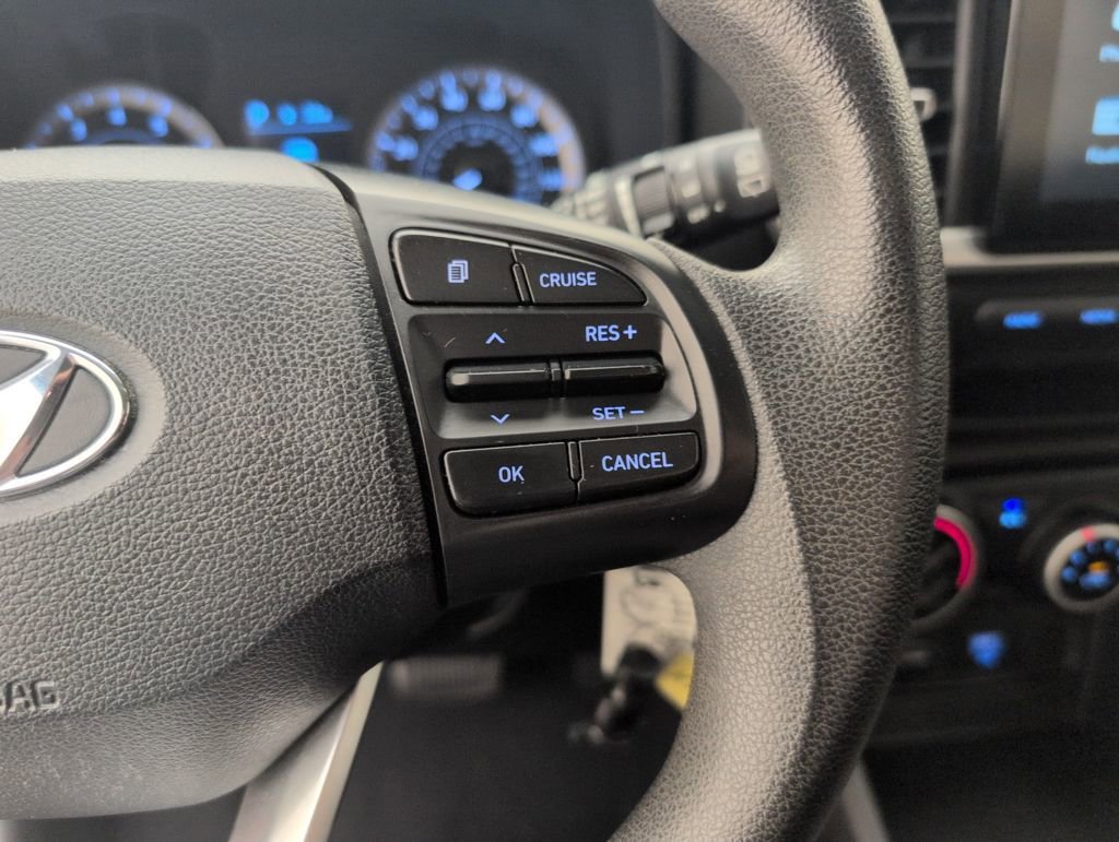 Used 2021 Hyundai Venue SE image 41