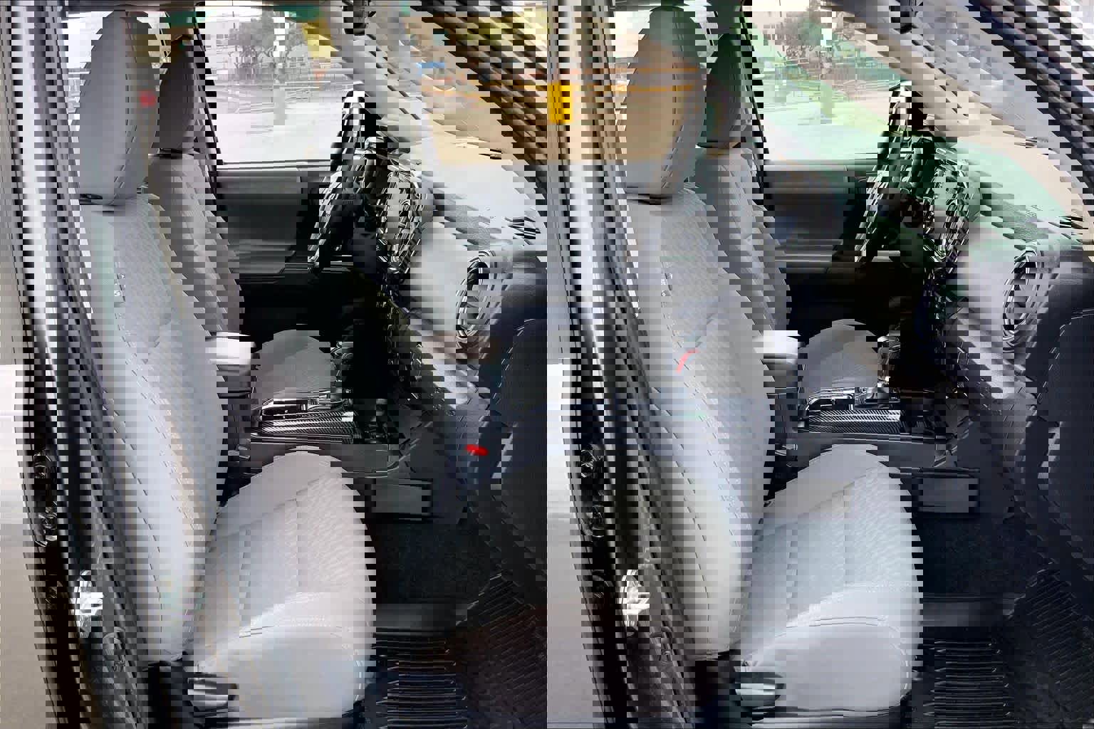 Used 2023 Toyota Tacoma SR5 image 9