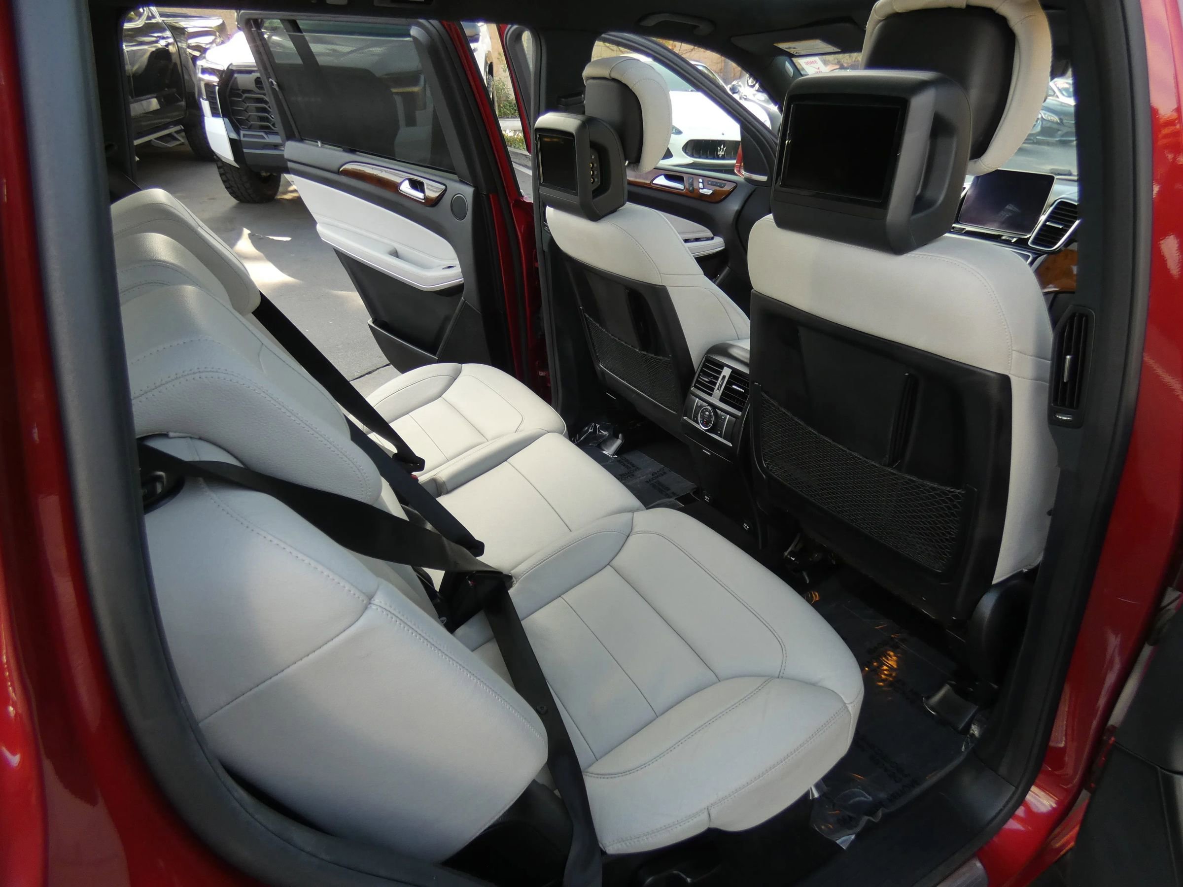 Used 2019 Mercedes-Benz GLS 550 4MATIC image 23