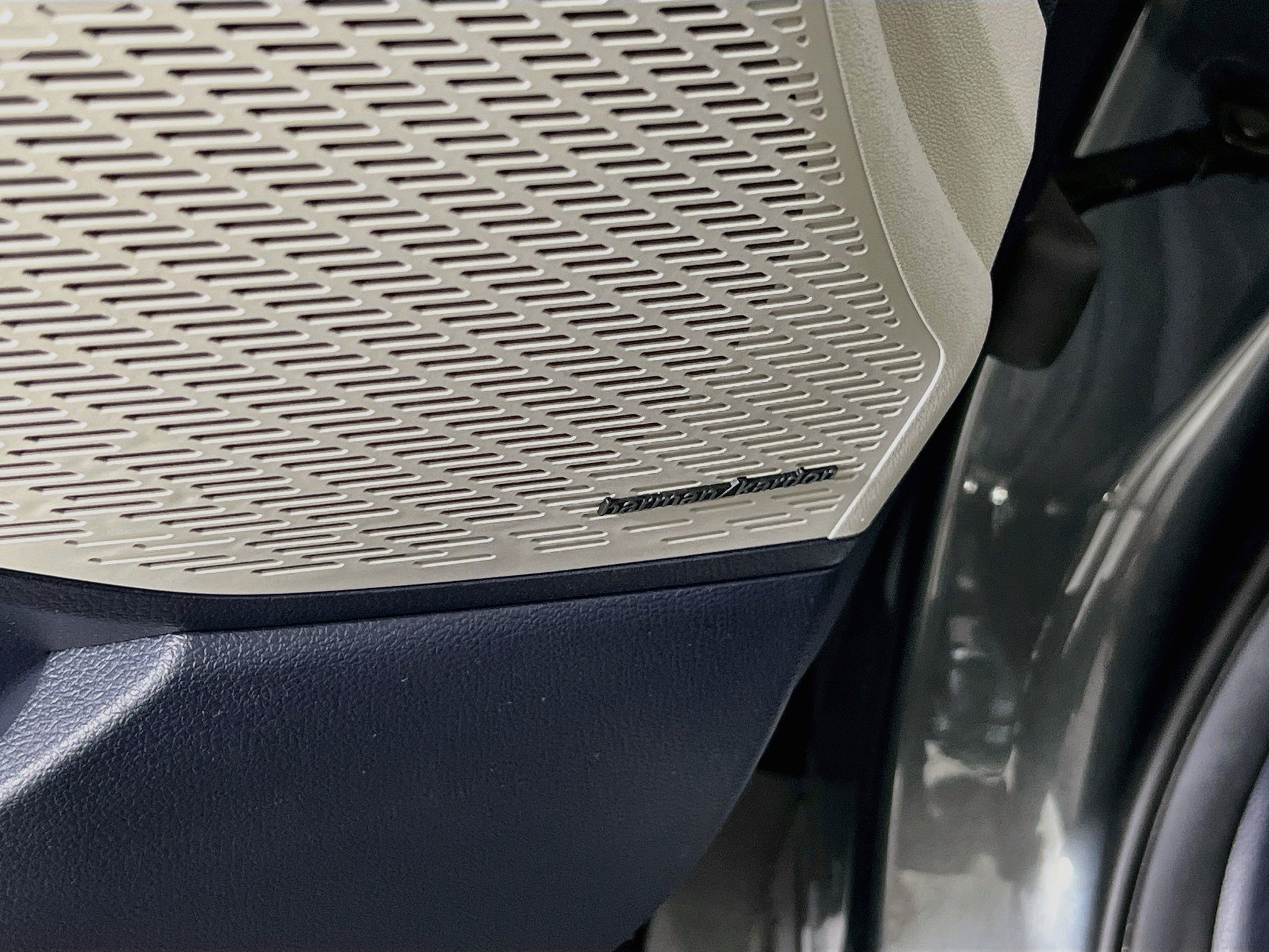 Used 2024 Hyundai Palisade Limited AWD/4WD image 19