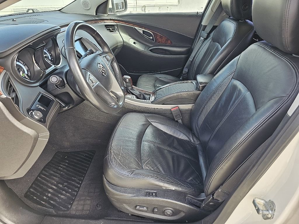 Used 2013 Buick LaCrosse Leather w/ Entertainment Package image 25