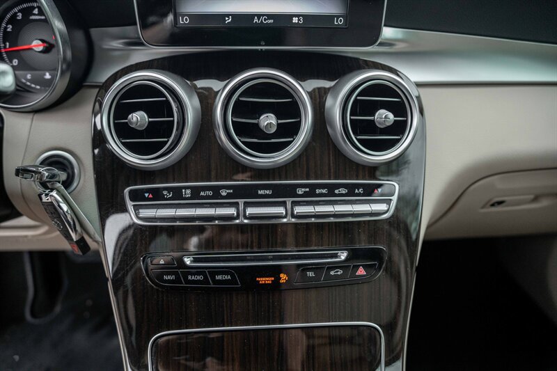 Used 2018 Mercedes-Benz GLC 300 image 14