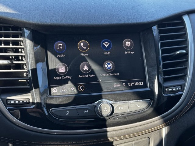 Certified 2022 Chevrolet Trax LT w/ LT Convenience Package image 3