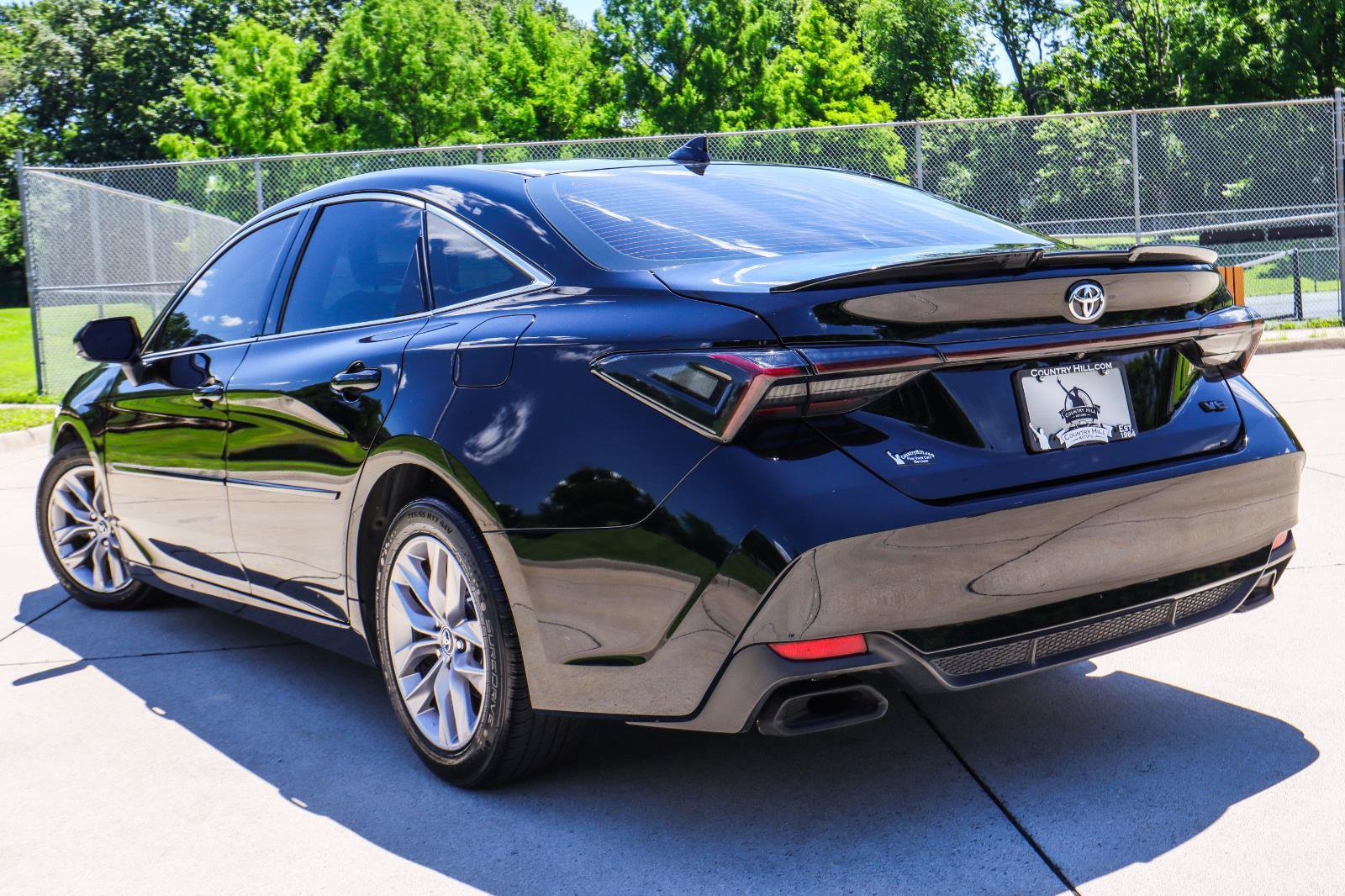 Used 2019 Toyota Avalon XLE w/ Moonroof Package FWD image 21