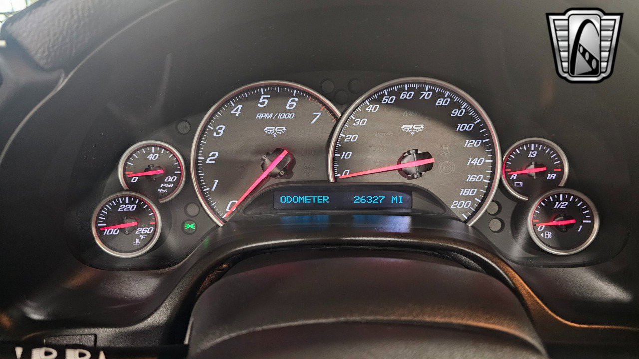 Used 2013 Chevrolet Corvette Grand Sport w/ 3LT Preferred Equipment Group image 27