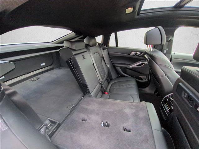 Used 2023 BMW X6 xDrive40i w/ M Sport Package AWD/4WD image 20