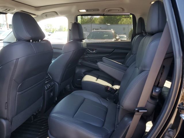 Certified 2025 Subaru Ascent Bronze Edition w/ Onyx Package image 13