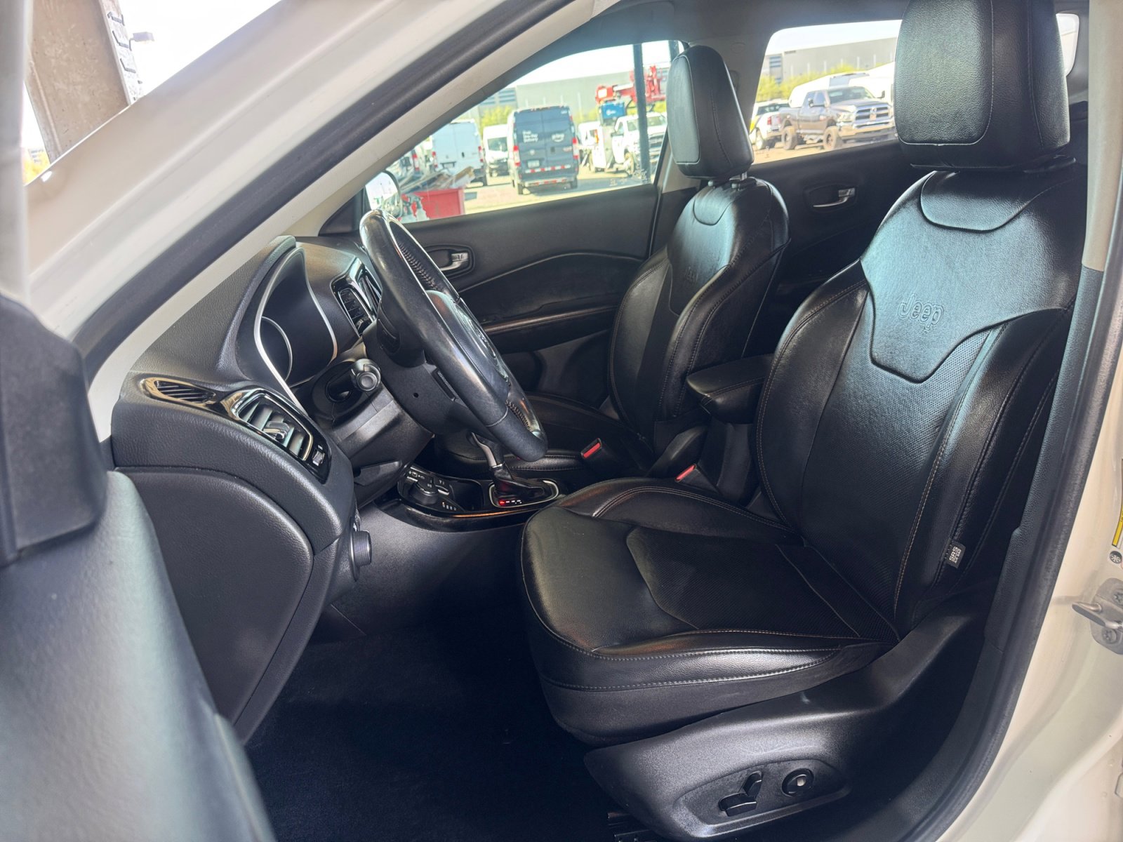 Used 2019 Jeep Compass Limited w/ Safety & Security Group AWD/4WD image 9