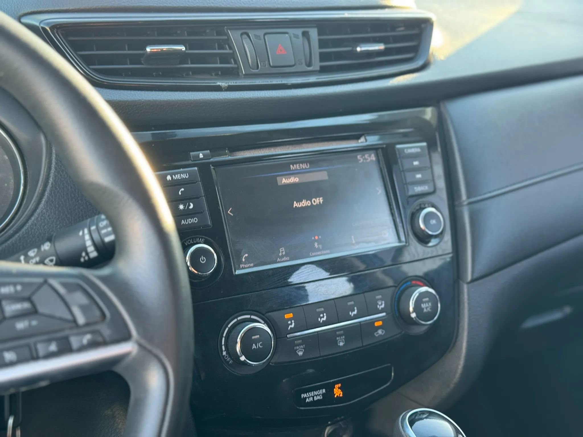 Used 2018 Nissan Rogue S image 21