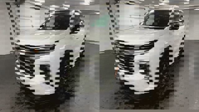 New 2026 Chevrolet Traverse LT w/ Sun and Wheel Package image 4