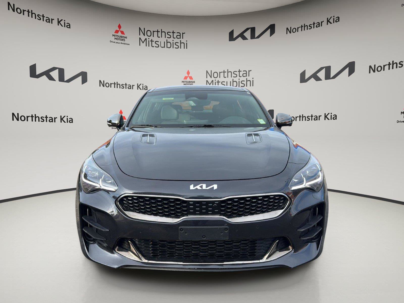 Used 2023 Kia Stinger GT2 RWD image 11