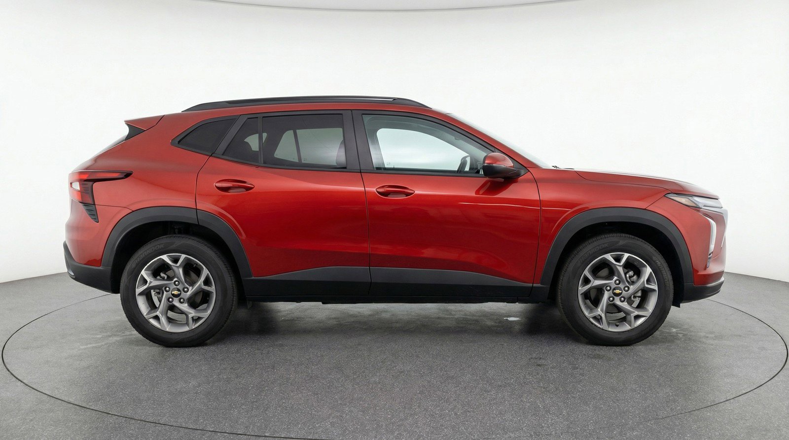 Used 2025 Chevrolet Trax LT w/ LT Convenience Package FWD image 11