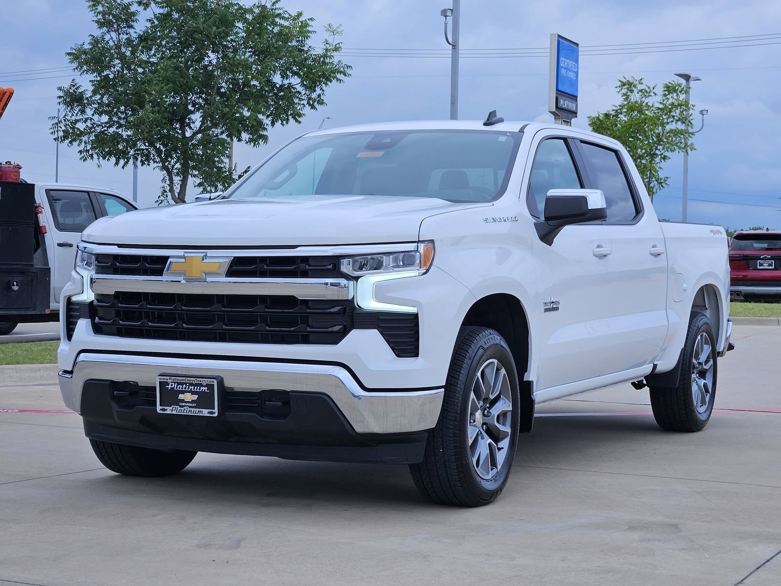 New 2026 Chevrolet Silverado 1500 LT w/ Texas Edition Plus AWD/4WD image 2