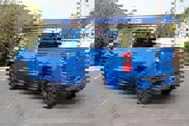 Used 2025 Chevrolet Silverado 1500 Custom image 91