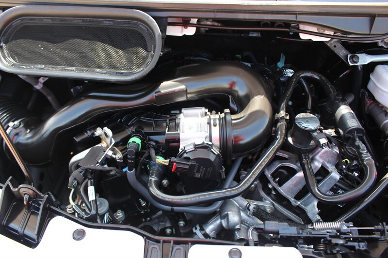 Used 2024 Ford Transit 250 148 Medium Roof RWD image 34
