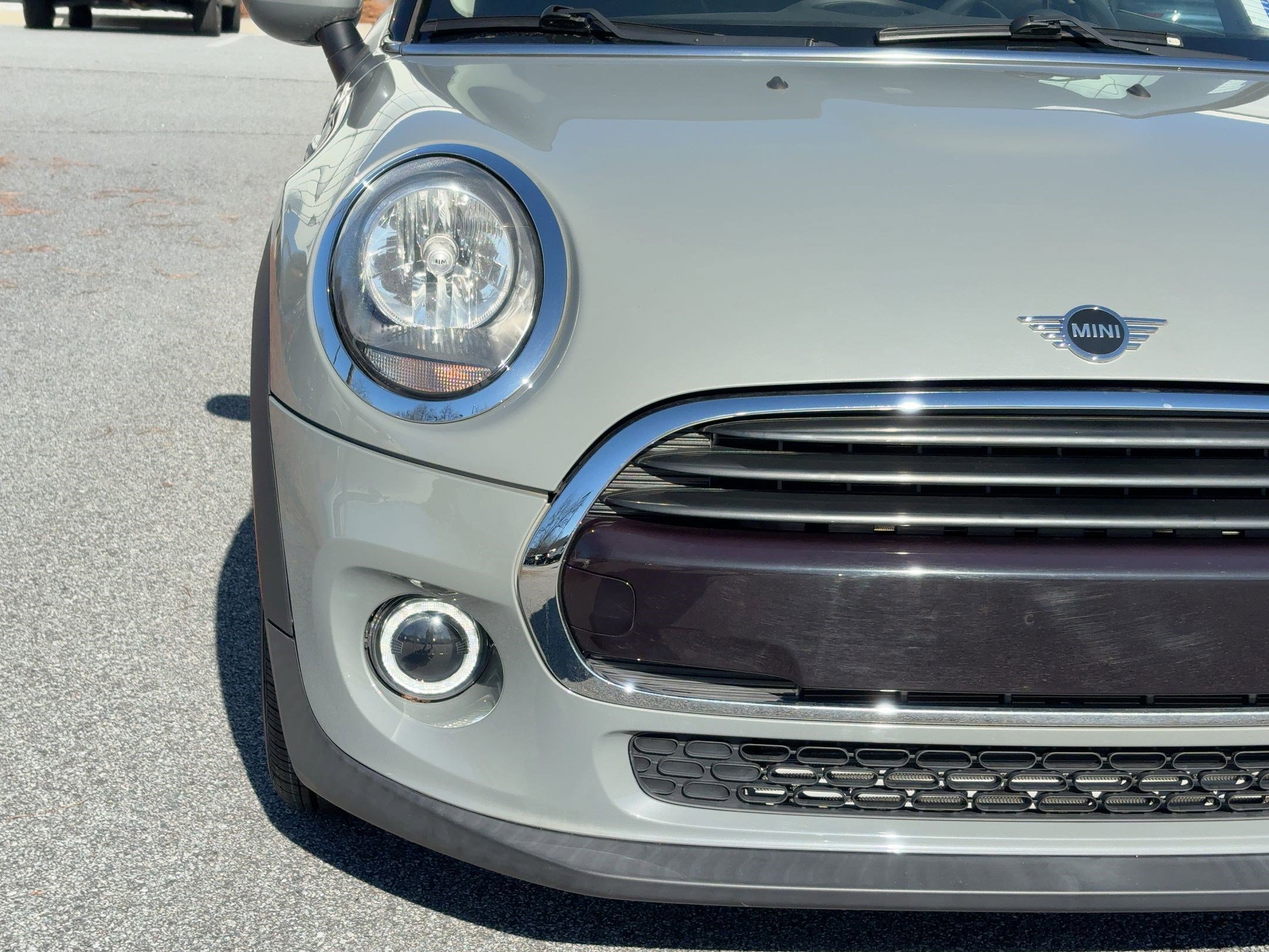 Used 2021 MINI Cooper 2-Door Hardtop image 11