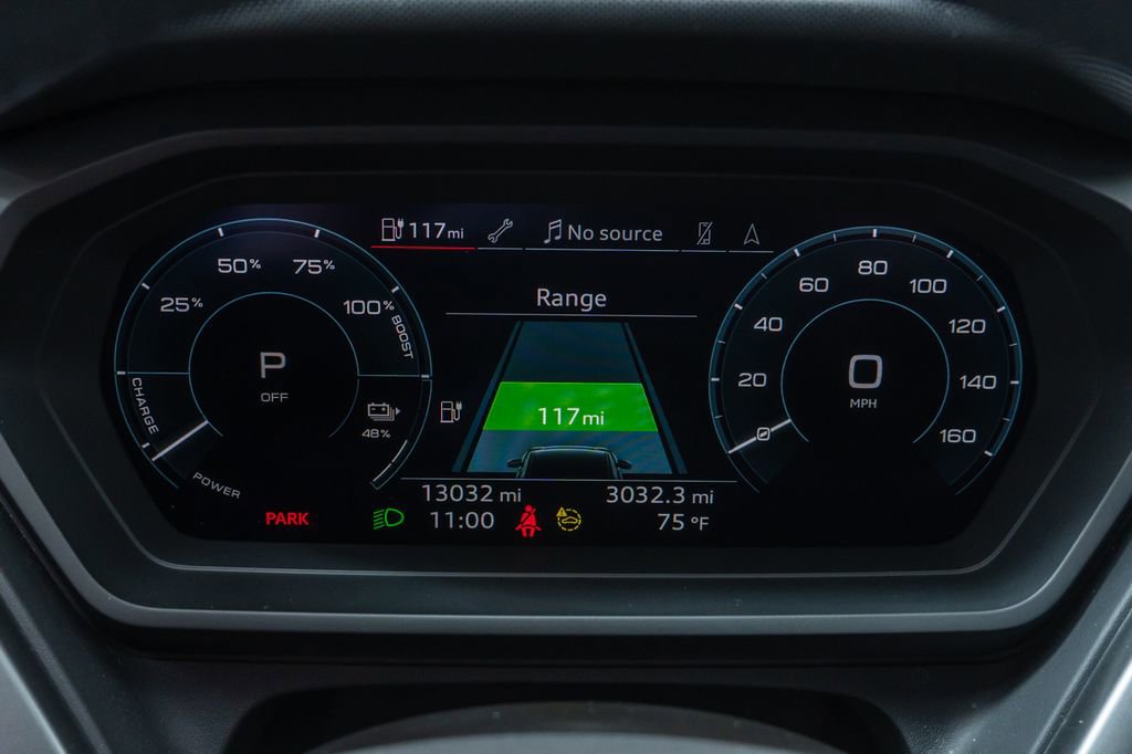 Used 2024 Audi Q4 e-tron Premium Plus w/ Premium Plus image 15