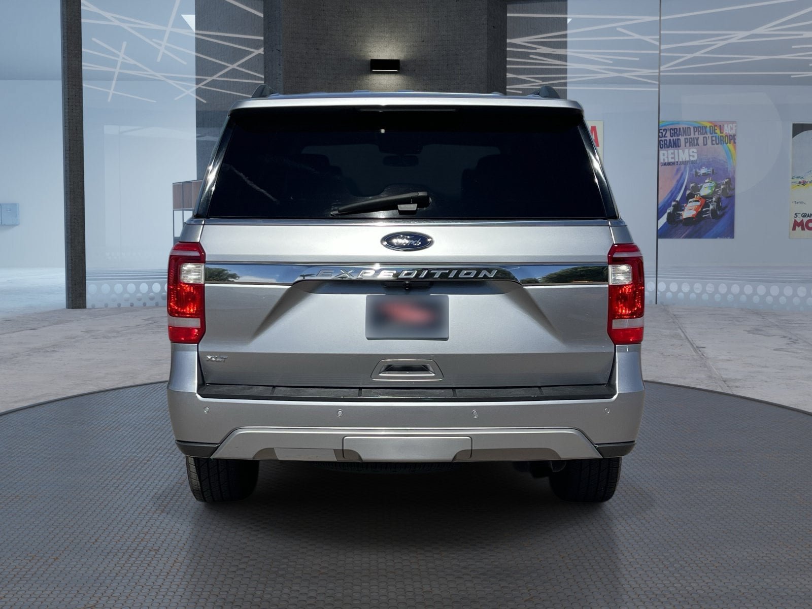 Used 2021 Ford Expedition XLT RWD image 5